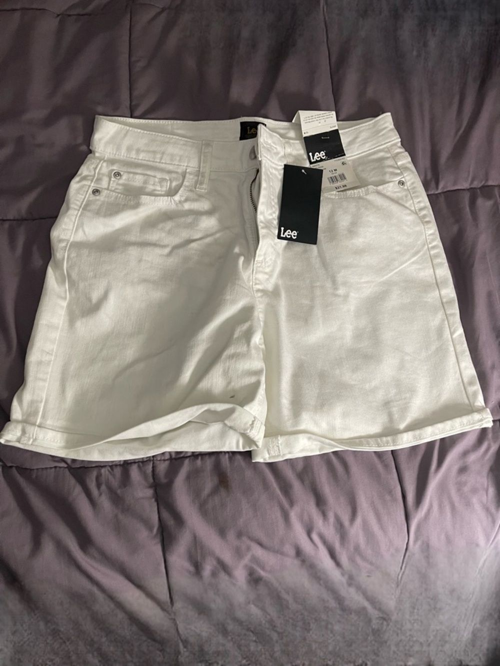 Lee White Cuffed Mid-Rise Jean Shorts - Picture 6 of 8